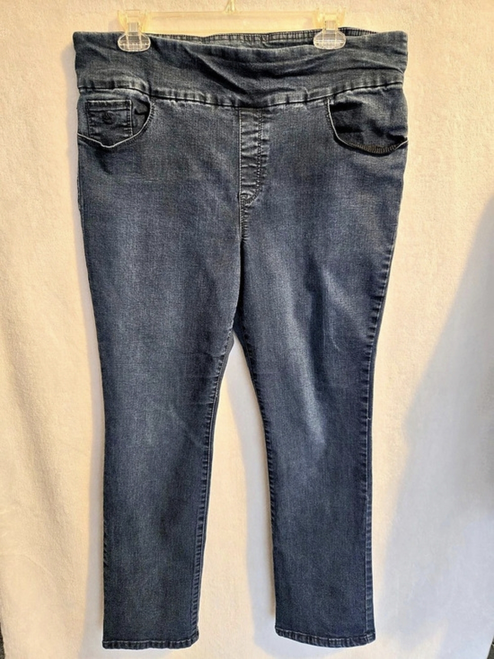 Gloria Vanderbilt Amanda Pull On Jeans Size 18 Short
